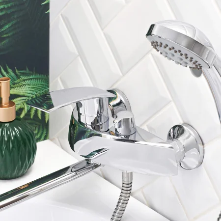 Смеситель  для ванны с душем BOOU B8213-46F универсальный Латунь