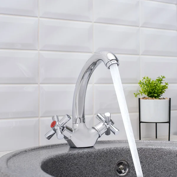 Смеситель для кухни РМС SL138-272F двуручковый с поворотным изливом Хром