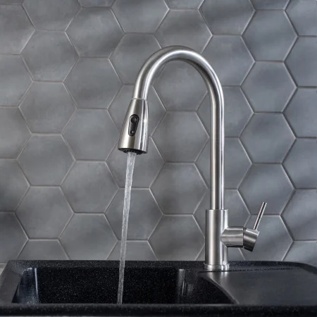 Смеситель для кухни РМС SUS124-017F-2 с вытяжным изливом Нержавеющая сталь