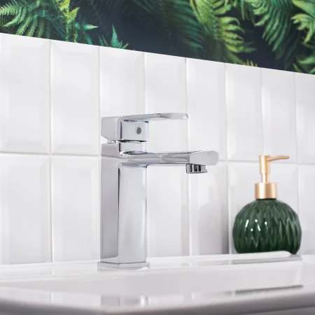 Смеситель для раковины BOOU B8215-1J однорычажный Латунь