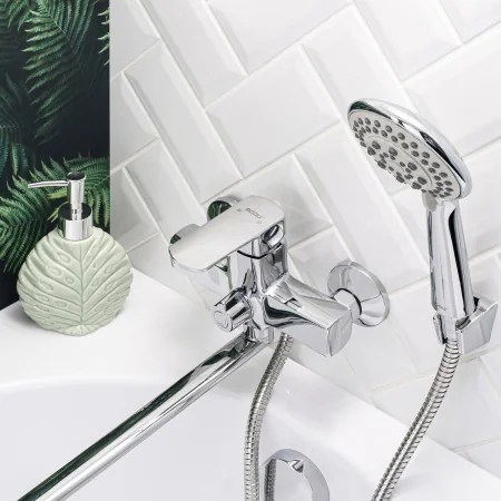 Смеситель  для ванны с душем BOOU B8215-18F универсальный Латунь