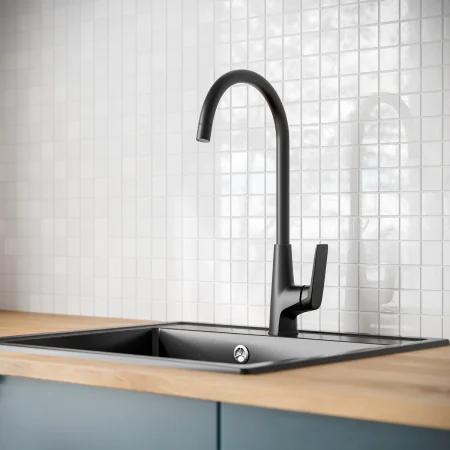 PL7BL-017F Смеситель для кухни с высоким изливом из высокопрочного пластика-Черный