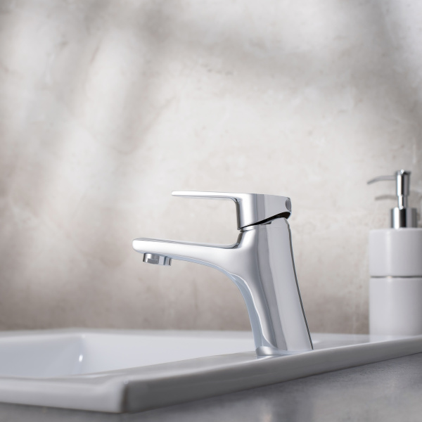 Смеситель для раковины РМС SL132-001F однорычажный Хром