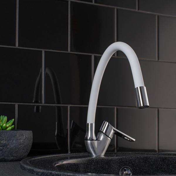 Смеситель для кухни РМС SL137W-016F с гибким изливом Хром