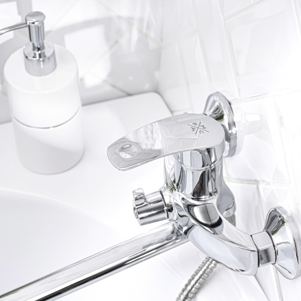 Смеситель для ванны с душем РМС SL85-006E Хром