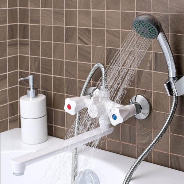 Смеситель для ванны с душем PL4-140P Высокопрочный пластик Белый